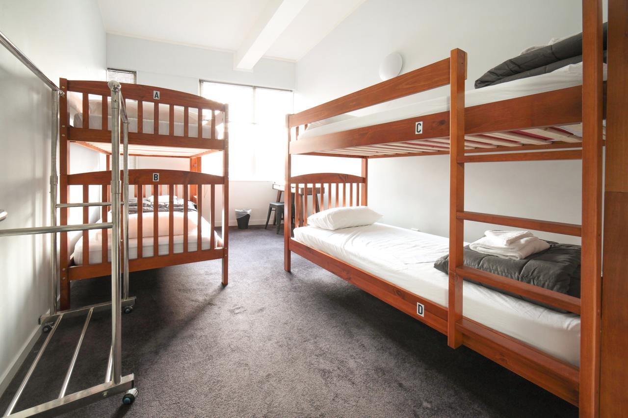 Laneway Backpackers Pansiyon Wellington Dış mekan fotoğraf