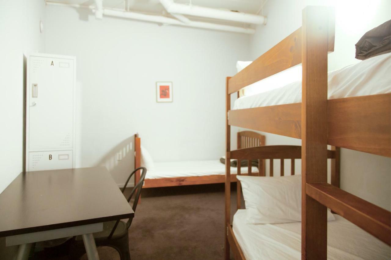 Laneway Backpackers Pansiyon Wellington Dış mekan fotoğraf