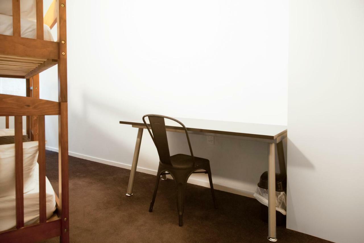 Laneway Backpackers Pansiyon Wellington Dış mekan fotoğraf